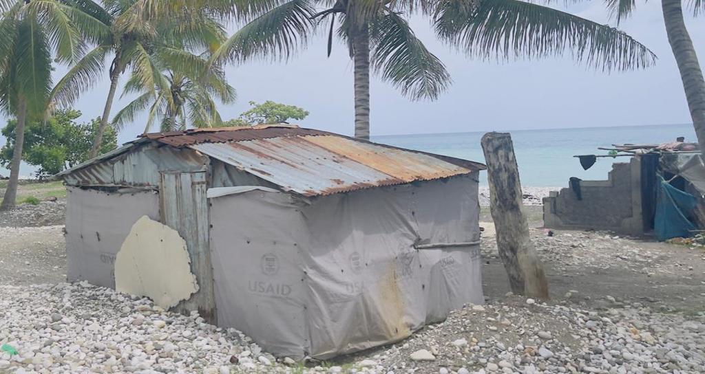 7Maison aux GOMMIERS en bord de mer.jpg